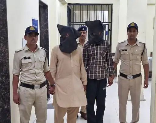 पंजाब से अवैध हथियार तस्करी करते रतलाम में युवक गिरफ्तार, तलवार-चाकू जब्त