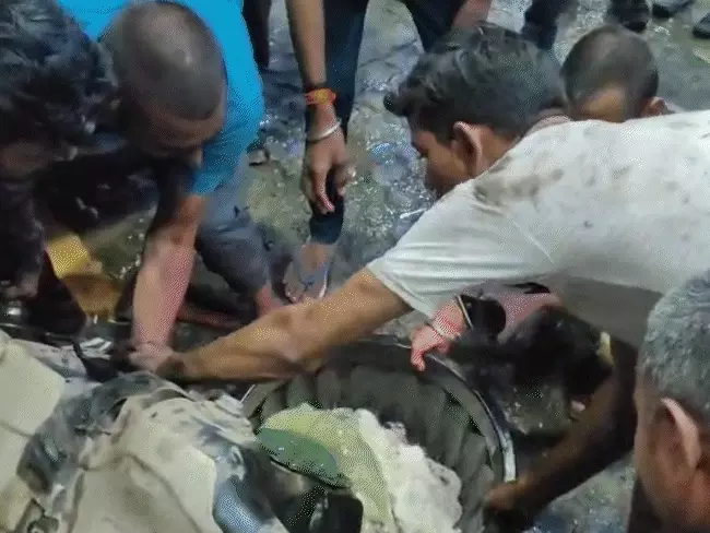 रतलाम में डीजल घोटाला: सीएम प्रोटोकॉल की गाड़ियां बंद, जांच में 197 लीटर पानी की पुष्टि