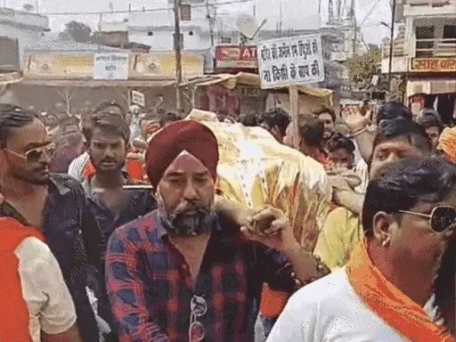 जबलपुर मस्जिद विवाद: कलेक्टर की पोस्ट से गरमाया माहौल, आज भी प्रदर्शन
