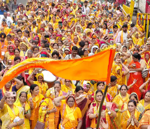 महाकाल कावड़ यात्रा उज्जैन: शिप्रा जल अर्पण के साथ श्रद्धा का ज्वार